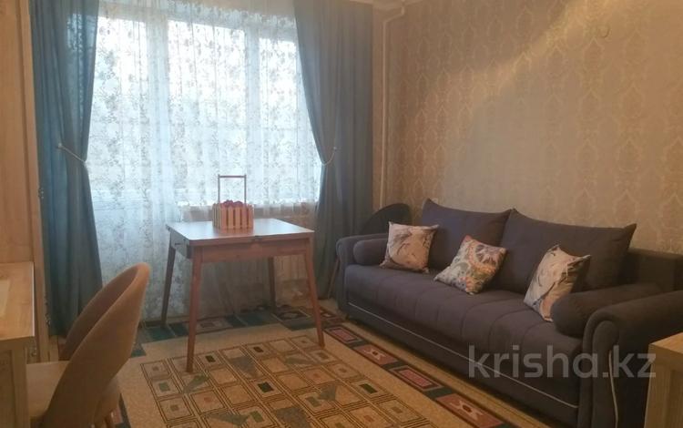 1-комнатная квартира, 45 м², 3/5 этаж, Макатаева — Абылай Хана