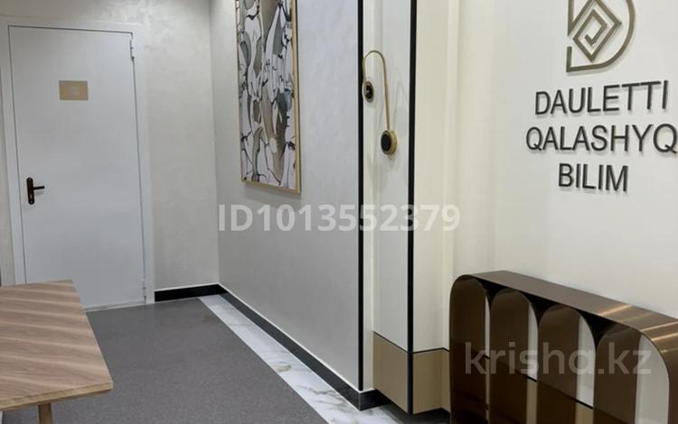 1-бөлмелі пәтер · 40 м² · 3/12 қабат, ул. А. Байтурсынова, вблизи Аллеи Мынжылдык 30/1, бағасы: 30 млн ₸ в Астане, Сарайшык р-н — фото 2