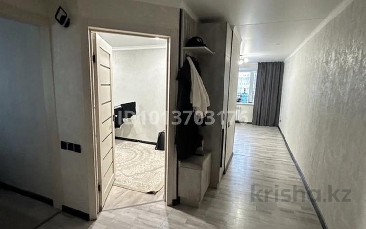 3-комнатная квартира · 65 м² · 2/5 этаж, Улица Бухар жырау 8 за 32 млн ₸ в Павлодаре — фото 2