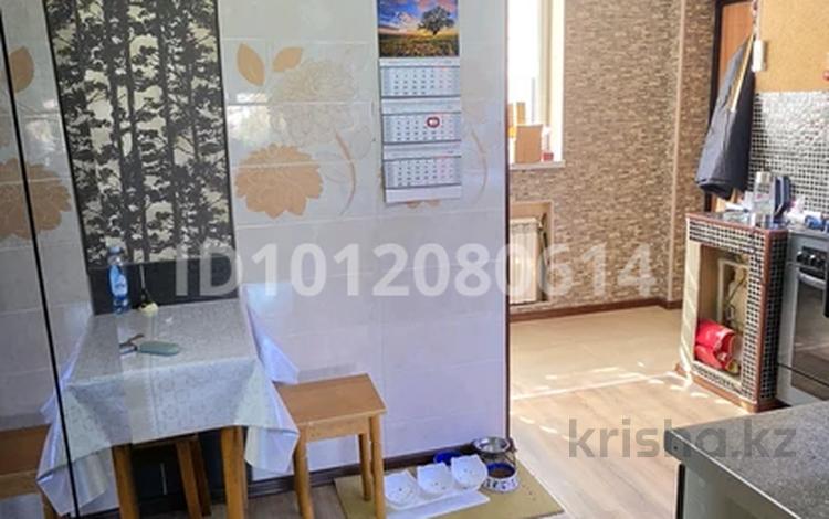 2-бөлмелі пәтер · 53.8 м² · 2/4 қабат, 2-й мкр 15, бағасы: 12 млн ₸ в Актау — фото 2
