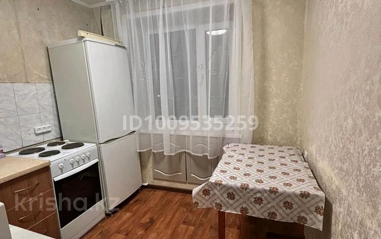 3-комнатная квартира · 45 м² · 5/5 этаж, Майкудук, Майкудук, 16й микрорайон 2а за 9.5 млн ₸ в Караганде, Алихана Бокейханова р-н — фото 2