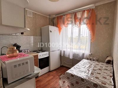 3-бөлмелі пәтер · 41.8 м² · 5/5 қабат, 16-шағынаудан, Майкудук, 16й микрорайон 2а, бағасы: 10 млн ₸ в Караганде, Алихана Бокейханова р-н