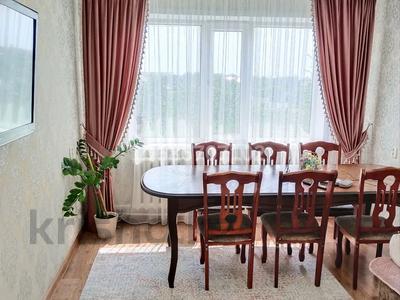 3-комнатная квартира, 61 м², 5/5 этаж, Майкудук 37 за 14.7 млн 〒 в Караганде, Алихана Бокейханова р-н