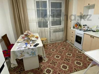 2-комнатная квартира, 65 м², 5/5 этаж, 6 мкр за 18.5 млн 〒 в Талдыкоргане