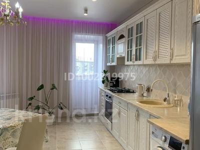 2-комнатная квартира · 87 м² · 4/15 этаж, Шакарима 60 — проспект Кабанбай батыра за 32 млн 〒 в Семее