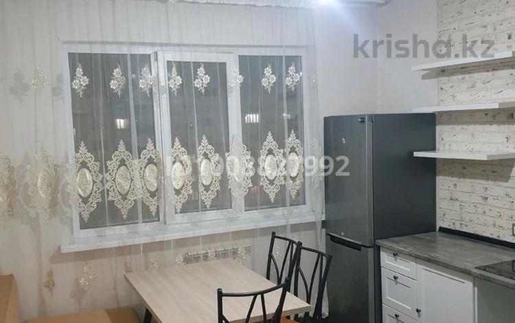 1-комнатная квартира · 44 м² · 9/9 этаж, мкр Шугыла — Проспект Алатау угол ул Сабденова за 200 000 ₸ в Алматы, Наурызбайский р-н — фото 2