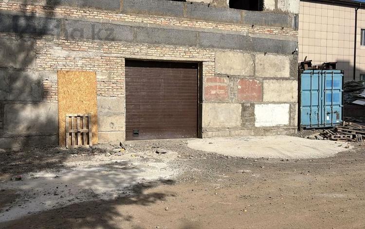 Свободное назначение, склады, азс, автосервисы и автомойки · 288 м² за 880 000 ₸ в Караганде, Казыбек би р-н — фото 2