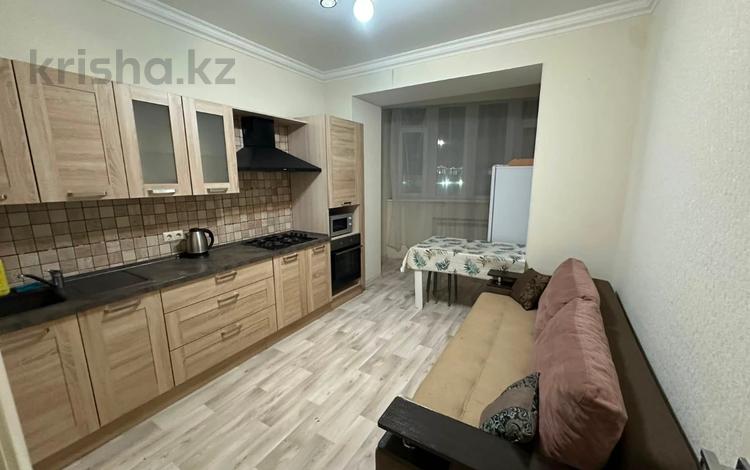 1-бөлмелі пәтер · 42.9 м² · 4/7 қабат, мкр. Алтын орда, Алия Молдагулова, бағасы: 23 млн ₸ в Актобе — фото 2