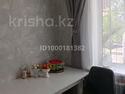 Пәтерлер в Алматинской обл.: 3-бөлмелі пәтер · 62.5 м² · 2/5 қабат, Мкр 2 3А — Салтанат, Энергосбыт, бағасы: 28 млн 〒 3-бөлмелі пәтер · 62.5 м² · 2/5 қабат, Мкр 2 3А — Салтанат, Энергосбыт, бағасы: 28 млн 〒 в Конаеве (Капчагай)