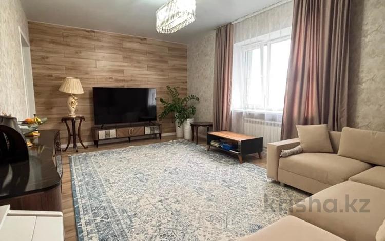 3-комнатная квартира · 113 м² · 7/9 этаж, мкр. Алтын орда, Алии молдагуловой за 51 млн ₸ в Актобе — фото 2