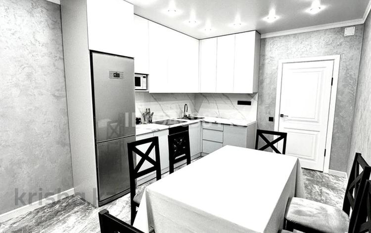 2-комнатная квартира · 80 м² · 2/9 этаж, Жк Нурия 15 — Магнум за 300 000 ₸ в  — фото 2