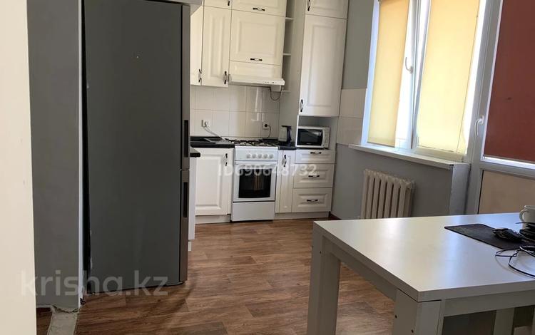 1-бөлмелі пәтер, 45 м², 5/5 қабат, мкр Саялы, Мкр. Саялы 124, бағасы: ~ 20 млн 〒 в Алматы, Алатауский р-н — фото 6