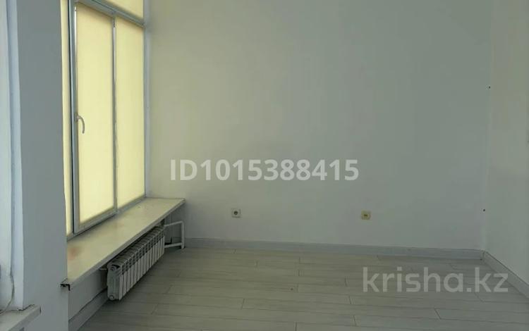 Свободное назначение, офисы · 37 м² за 370 000 ₸ в Алматы, Алмалинский р-н — фото 2