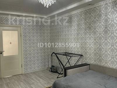 2-бөлмелі пәтер · 46 м² · 2/5 қабат, Тимирязева 79 — Тимирязева ауэзова, бағасы: 300 000 ₸ в Алматы, Бостандыкский р-н