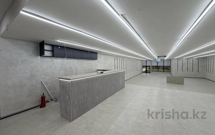 Свободное назначение, офисы, магазины и бутики, общепит, салоны красоты, фитнес и спорт, медцентры и аптеки, развлечения, кабинеты и рабочие места, студии · 550 м² за 5 млн ₸ в Алматы, Медеуский р-н — фото 2