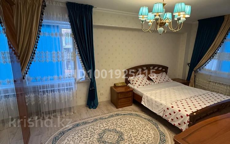 2-комнатная квартира · 70 м² · 2/5 этаж, Токмаганбетова 22 — Агжан за 18 000 〒 в  — фото 2