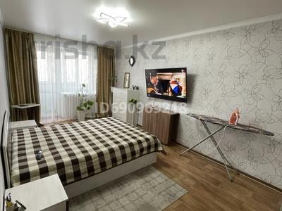 2-комнатная квартира, 44.5 м², 3/5 этаж, жекибаева 142 за 10 млн 〒 в Караганде, Алихана Бокейханова р-н