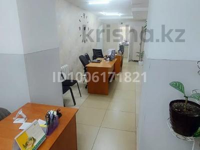 Свободное назначение, офисы, магазины и бутики, склады, салоны красоты, медцентры и аптеки, образование, кабинеты и рабочие места, студии · 80 м² за 560 000 〒 в Семее, Красный Кордон