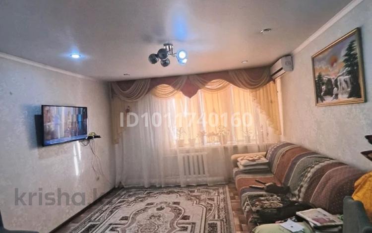 3-комнатная квартира · 62 м² · 7/10 этаж, мкр Строитель 30 за 25 млн ₸ в Уральске — фото 2
