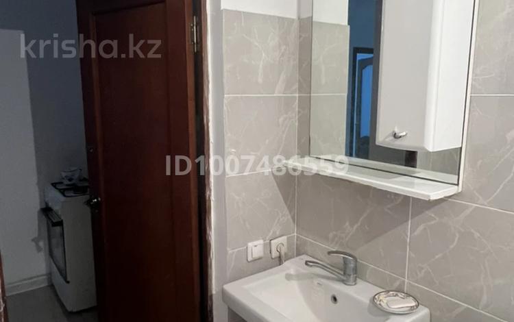 3-бөлмелі пәтер · 120 м² · 2 қабат, Сыпыра жырау 8, бағасы: 120 000 ₸ в Атырау, мкр Мирас — фото 2