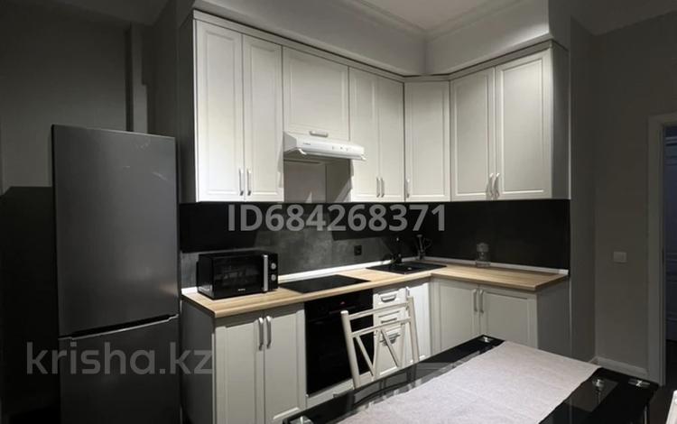 2-комнатная квартира · 75 м² · 6/12 этаж, мкр Комсомольский, Бектурова 1/1 за 330 000 ₸ в Астане, Есильский р-н — фото 2