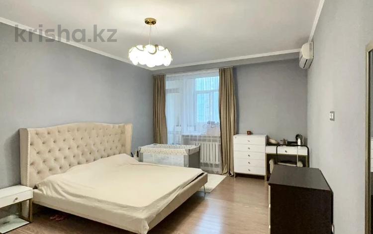 3-бөлмелі пәтер · 135 м² · 8/14 қабат, Навои, бағасы: 87 млн ₸ в Алматы, Ауэзовский р-н — фото 12