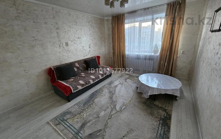 3-бөлмелі пәтер · 52 м² · 2/2 қабат, Мира 39, бағасы: 8.5 млн ₸ в Красном яре — фото 2