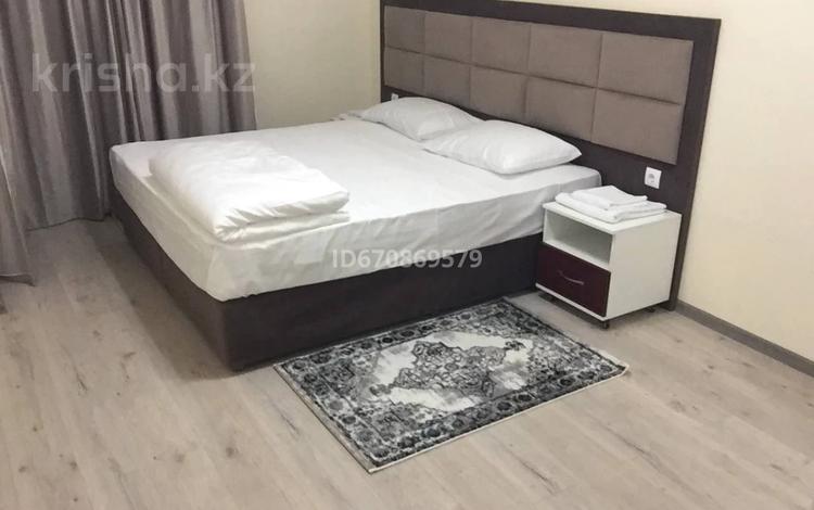 3-комнатная квартира · 89 м² · 12/19 этаж, Мкр.7а 21 за 20 000 ₸ в Актау — фото 2