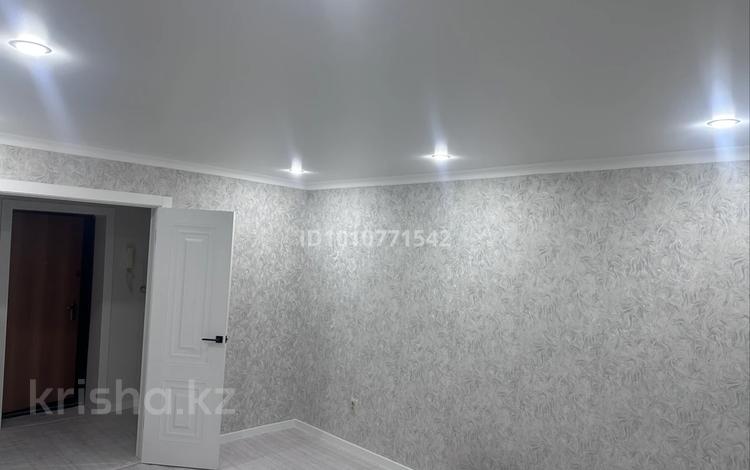 2-бөлмелі пәтер · 52 м² · 3/6 қабат, Ломоносова 11 — Остановка байганин, бағасы: 16.7 млн ₸ в Актобе, мкр. Курмыш — фото 2