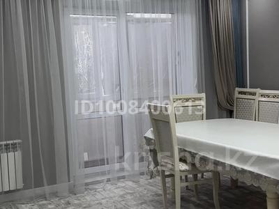 3-комнатная квартира · 101 м² · 5/9 этаж, Самал — 10 мкр за 37 млн ₸ в Уральске