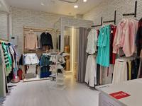 Бизнес действующий магазин женской одежды, 20 м² за 12 млн 〒 в Алматы, Медеуский р-н