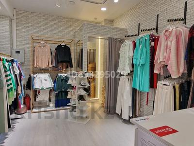 Бизнес действующий магазин женской одежды, 20 м² за 12 млн 〒 в Алматы, Медеуский р-н