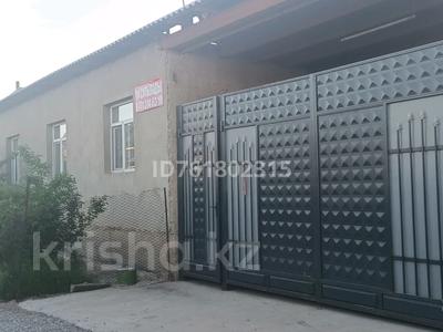 Продажа домов и дачи в Туркестанской обл.: Отдельный дом · 7 комнат · 140 м² · 6 сот., Массив спутник 26 за 17 млн 〒 Отдельный дом · 7 комнат · 140 м² · 6 сот., Массив спутник 26 за 17 млн 〒 в Шубарсу