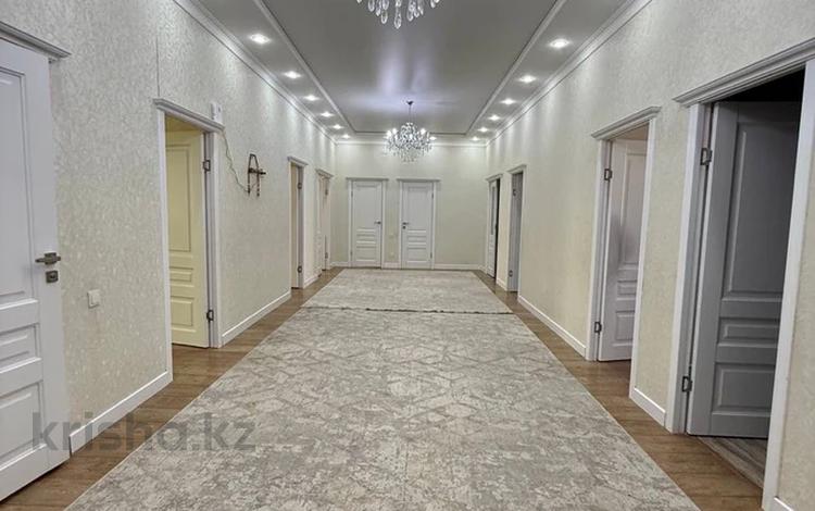 5-бөлмелі пәтер · 227 м² · 11/12 қабат, 16-й мкр 33/7, бағасы: 88 млн ₸ в Актау — фото 2