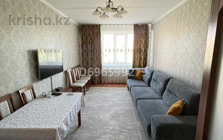 3-бөлмелі пәтер · 81.8 м² · 2/5 қабат, Кокжал Барака 2/1, бағасы: 40 млн ₸ в Усть-Каменогорске — фото 2