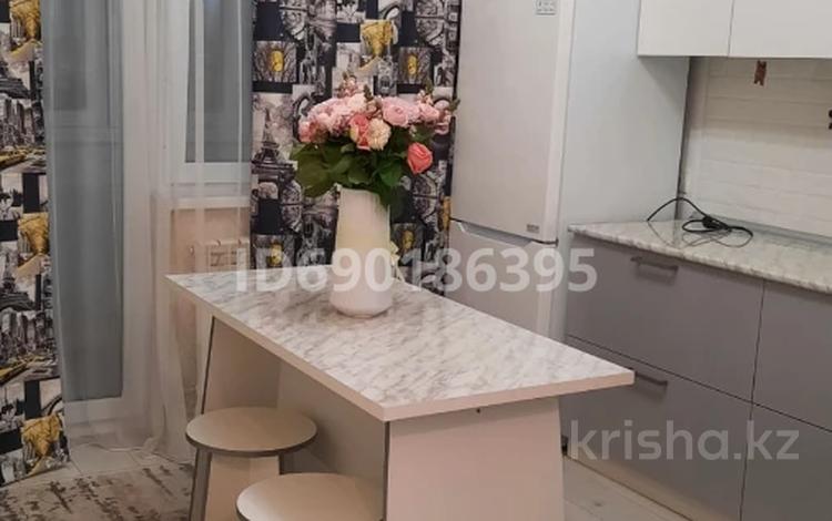 1-комнатная квартира · 42 м² · 1/13 этаж, Муратбаева 14/1 за 270 000 ₸ в Алматы, Алмалинский р-н — фото 2