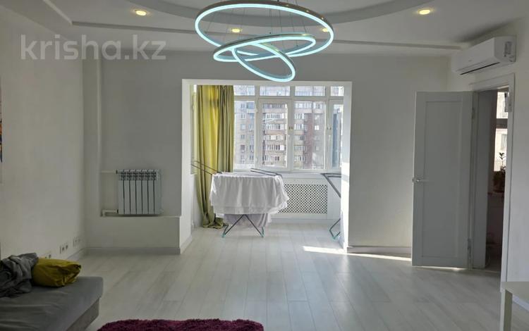 4-бөлмелі пәтер · 90 м² · 7/9 қабат, мкр Самал-2 80 — Мендикулова/Бектурова, бағасы: 87 млн ₸ в Алматы, Медеуский р-н — фото 2