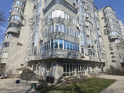 3-комнатная квартира · 165 м² · 3/9 этаж, Богенбай батыра 81 за 235 млн 〒 в Алматы, Медеуский р-н