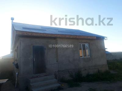 Отдельный дом · 3 комнаты · 100 м² · 12 сот., мкр Турксиб 8 — 2 перелук Желтоксан за 13 млн 〒 в Таразе