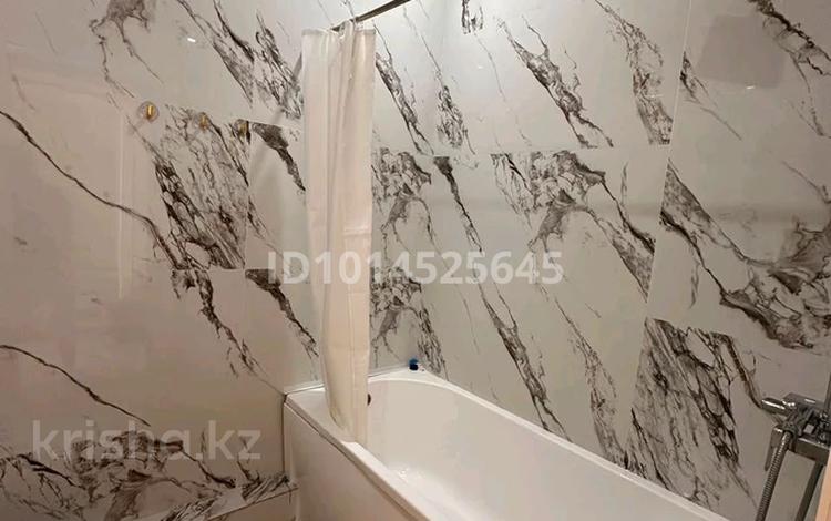 1-комнатная квартира · 60 м² · 1/16 этаж, ул. Байдибек би 113/2 за 200 000 ₸ в Шымкенте, Абайский р-н — фото 2