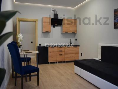 1-комнатная квартира, 45 м² посуточно, Мустафы Шокая 2а за 12 000 〒 в Актобе