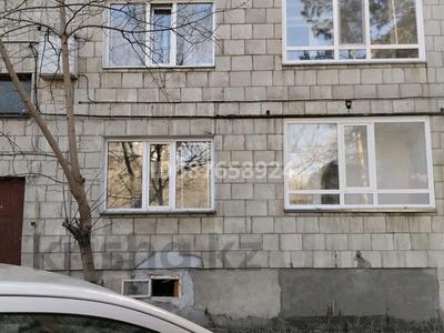 2-комнатная квартира, 50 м², 1/5 этаж, Кирова 38 за 23.5 млн 〒 в Павлодаре