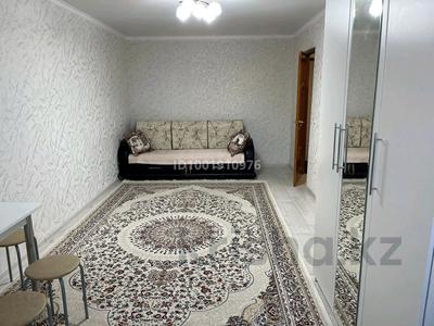 1-комнатная квартира · 35 м² · 1/5 этаж, мкр 8 — Рядом 21 школа за 135 000 〒 в Актобе