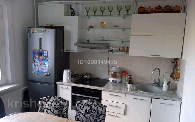 3-бөлмелі пәтер · 70 м² · 2/6 қабат, Кабанбай 15, бағасы: 35 млн ₸ в Усть-Каменогорске — фото 2