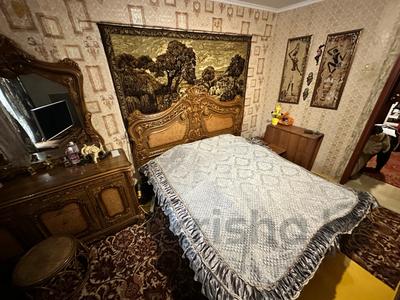 4-бөлмелі пәтер, 85 м², 1/5 қабат, Утепова 22, бағасы: 34 млн 〒 в Усть-Каменогорске