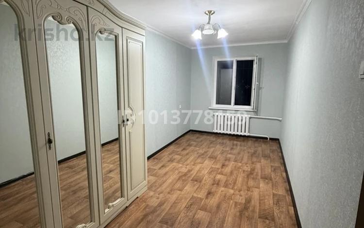 3-комнатная квартира · 56 м² · 5/5 этаж, мкр Казахфильм 28 за 340 000 ₸ в Алматы, Бостандыкский р-н — фото 2