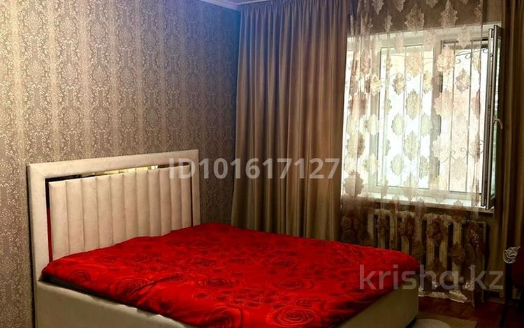 1-комнатная квартира · 40 м² · 4/5 этаж, мкр Самал 52 за 140 000 ₸ в Таразе — фото 2
