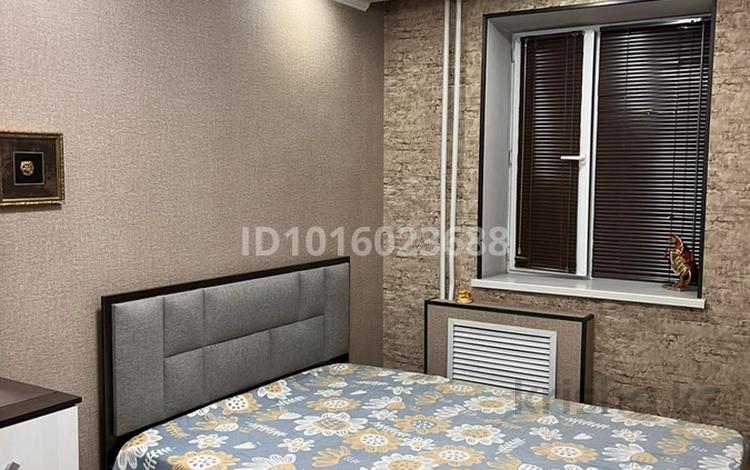 4-бөлмелі пәтер · 79.9 м² · 4/5 қабат, Ракишева 13А, бағасы: 28.5 млн ₸ в Талдыкоргане, мкр Жастар — фото 2