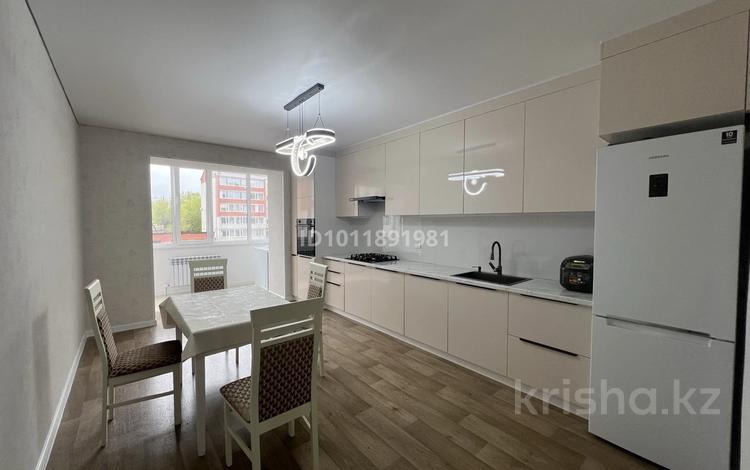 2-бөлмелі пәтер · 82 м² · 2/5 қабат, Циолковского 5А, бағасы: 38 млн ₸ в Уральске — фото 2