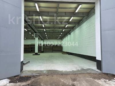 Свободное назначение, магазины и бутики, склады · 298 м² за ~ 1.2 млн 〒 в Астане, р-н Байконур
